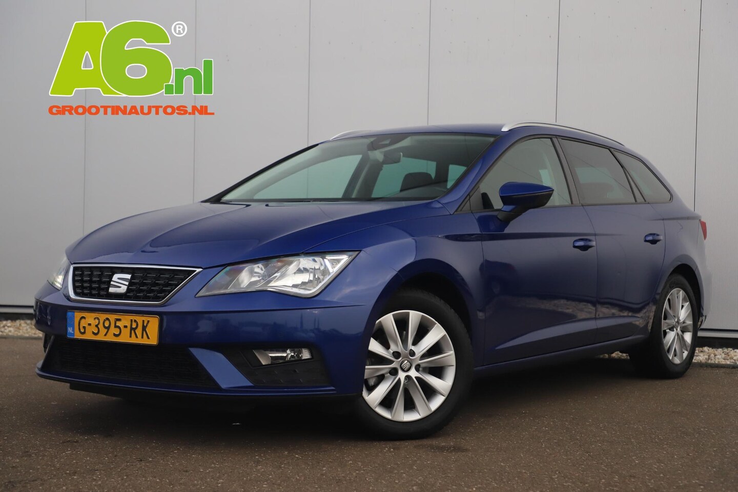 Seat Leon ST - 1.0 TSI Style Ultimate Edition Trekhaak Keyless Navigatie Achteruitrijcamera Clima Cruise - AutoWereld.nl