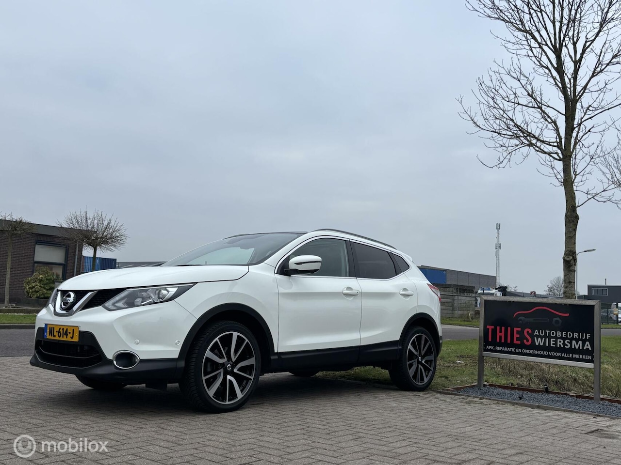 Nissan Qashqai - 1.2 Business Edition automaat/stoel vw/camera/ - AutoWereld.nl