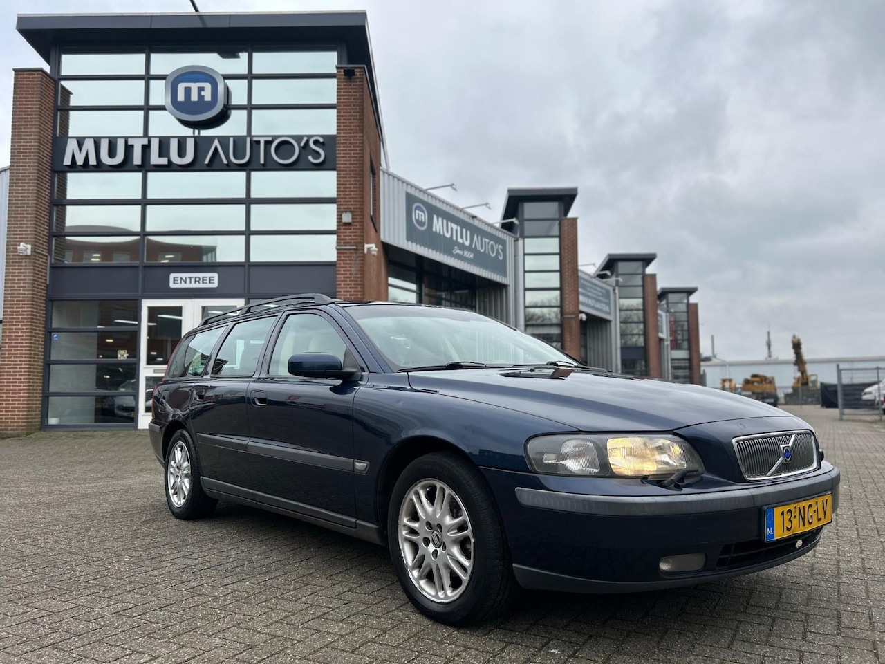 Volvo V70 - 2.4 Black Sapphire Edition II Automaat NAP APK - AutoWereld.nl