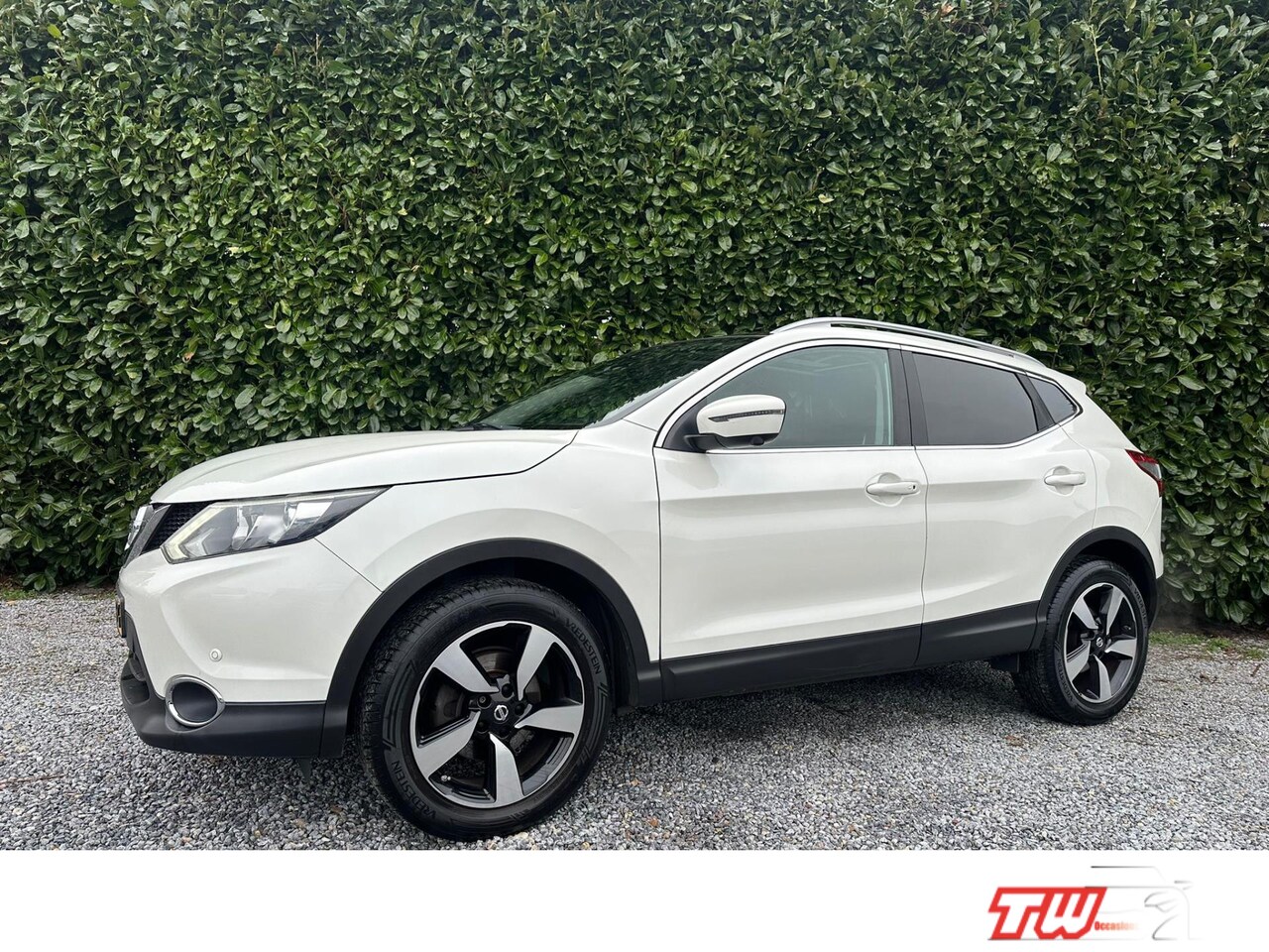 Nissan Qashqai - 1.2 Connect Edition|NWE APK|NAVI|PANO|CRUISE| - AutoWereld.nl