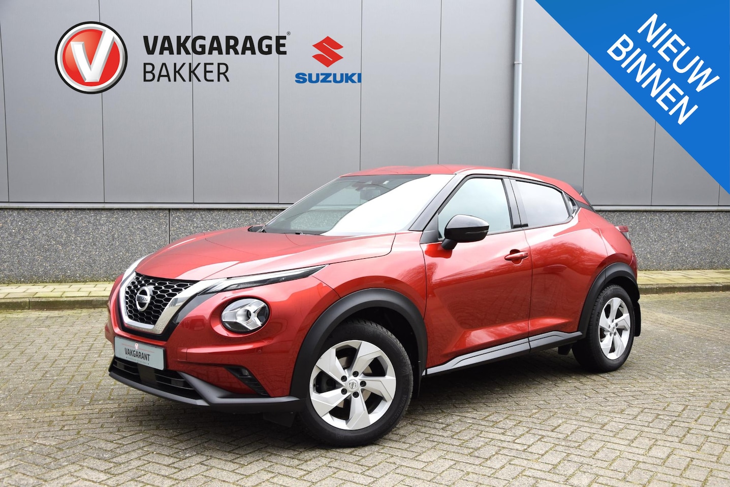 Nissan Juke - 1.0 DIG-T N-Connecta | Automaat | Navigatie | Zeer nette staat!! | - AutoWereld.nl