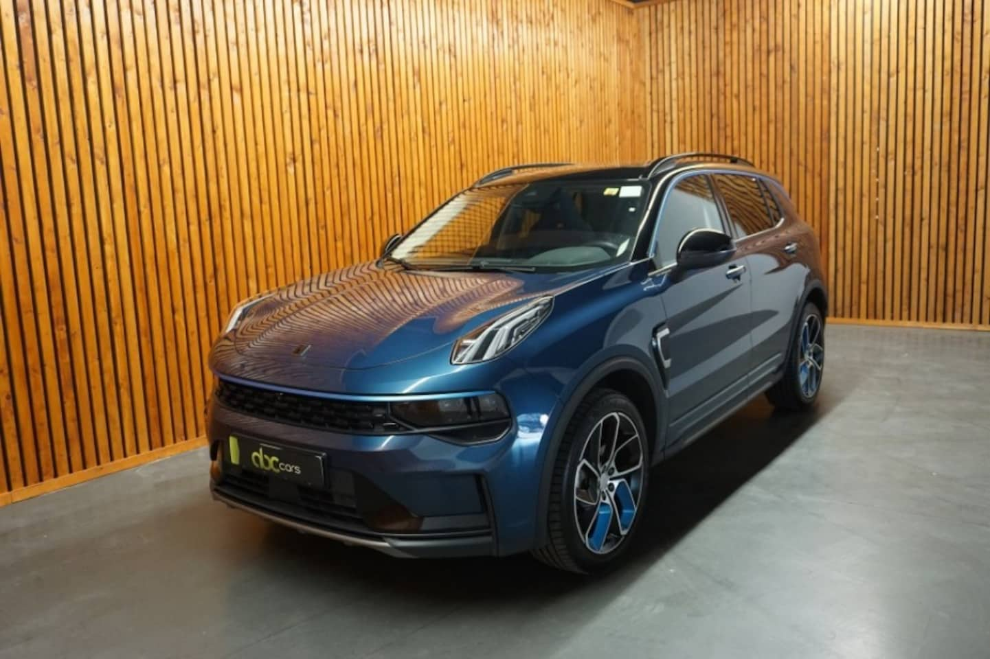 Lynk & Co 01 - 1.5 HYBRIDE AUTOMAAT/ MODEL 2022/ PANODAK/ VOL!! - AutoWereld.nl