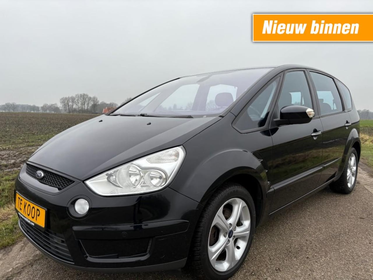 Ford S-Max - 2.0 TITANIUM / 7 PERSOONS / AIRCO / NAVI - AutoWereld.nl