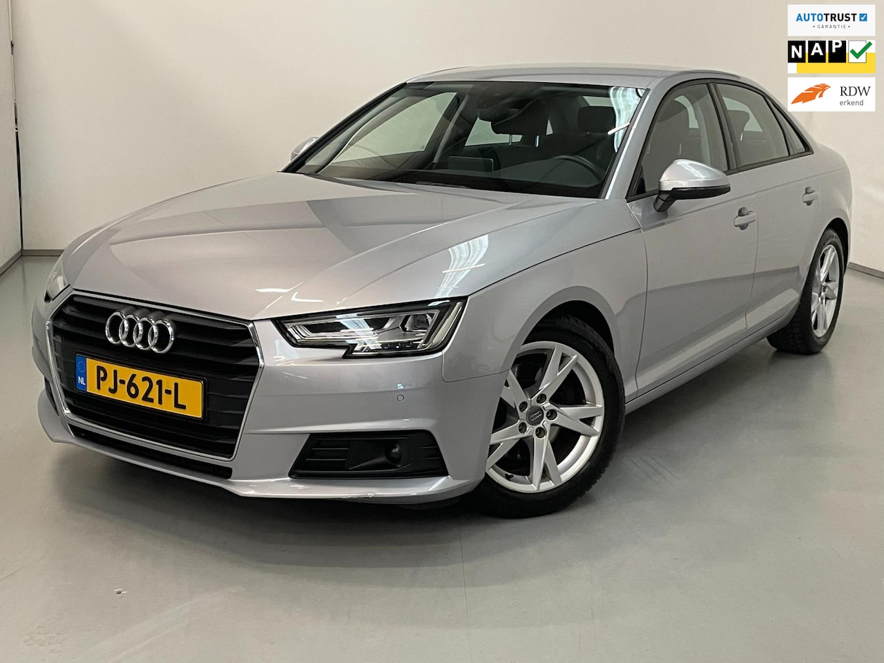 Audi A4 Limousine - 2.0 TDI Pro Line / BTW / NL-auto / Virtual - AutoWereld.nl