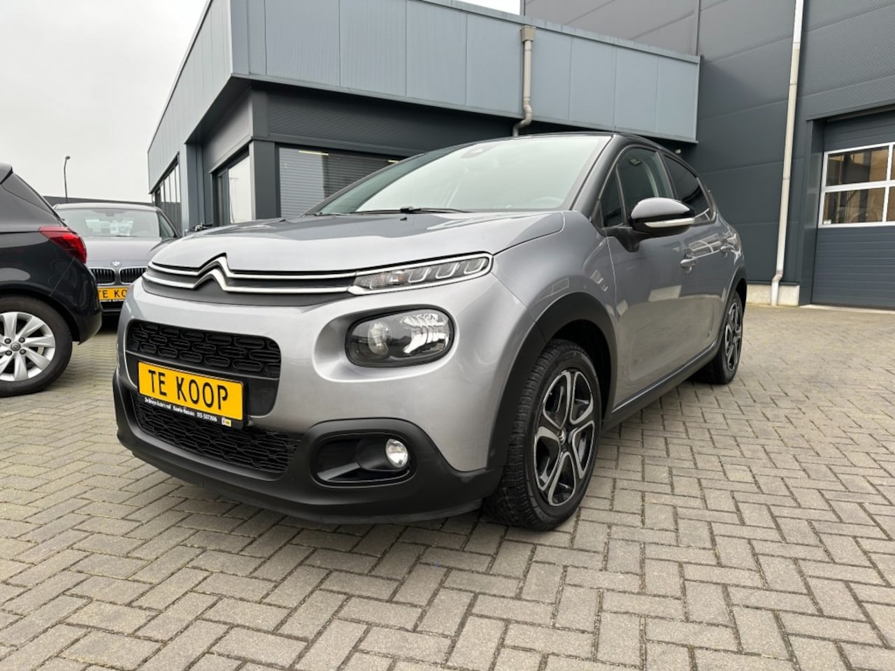 Citroën C3 - 1.2 PureTech Feel Navi Apple Car-PLay Trekhaak - AutoWereld.nl