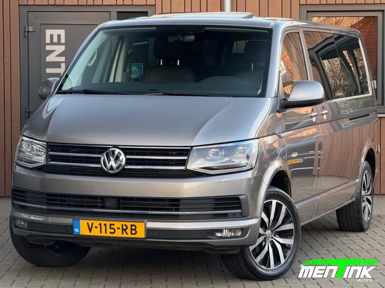 Volkswagen Transporter - 2.0 TDI L2H1 DC HIGHLINE DSG led leder dubbele deur stoelverw. s - AutoWereld.nl