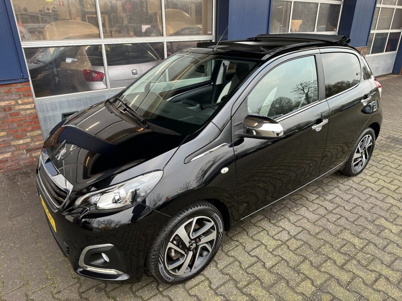 Peugeot 108 - 1.0 E-VTI Collection Top   CABRIO.  ALL.IN. - AutoWereld.nl