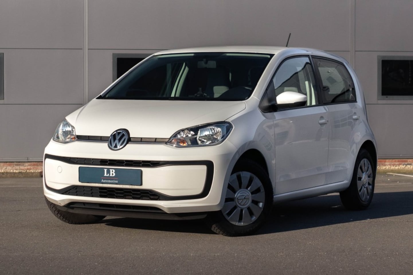 Volkswagen Up! - 1.0 1.0, facelift, Airco, Bluetooth - AutoWereld.nl