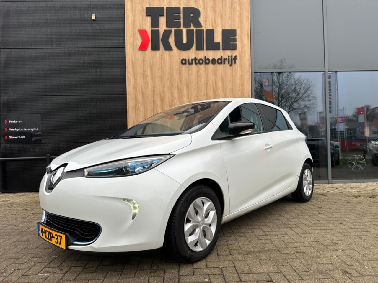 Renault Zoe - Q210 Zen Quickcharge 22kwh incl accu! - AutoWereld.nl