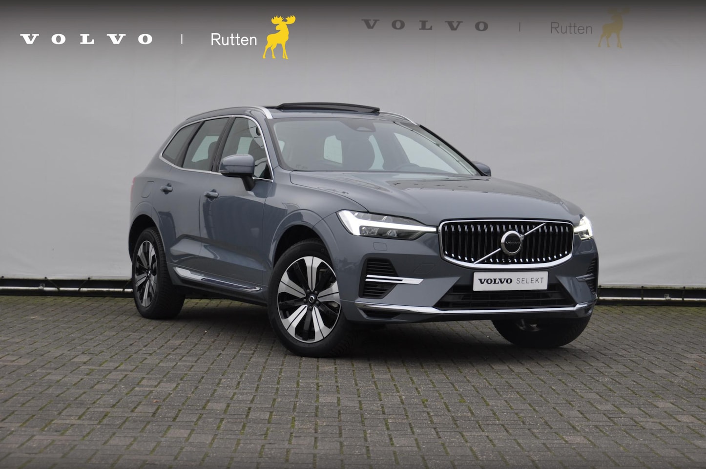 Volvo XC60 - T6 350PK Automaat Recharge AWD Plus Bright / Google Infotainment / Parkeersensoren met cam - AutoWereld.nl