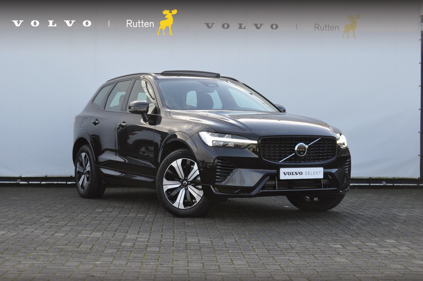 Volvo XC60 - T6 350PK Long Range AWD Plus Dark / Panoramisch schuif-kantel dak / Lederen bekleding / El - AutoWereld.nl