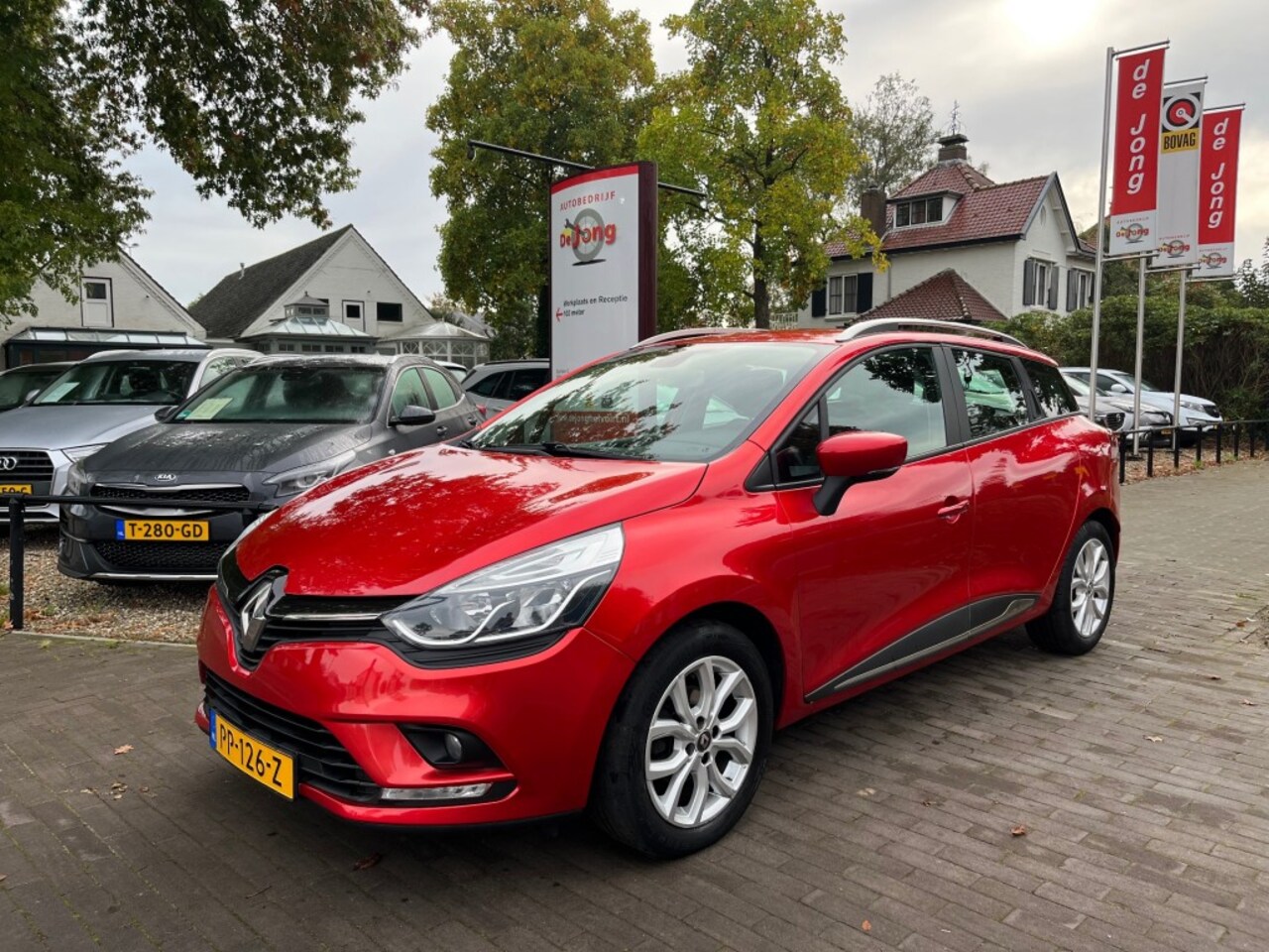 Renault Clio Estate - ESTATE 1.2 TCE ZEN 4-CYL. / NAVI / CRUISE CTR. / DAB / LED / AIR - AutoWereld.nl