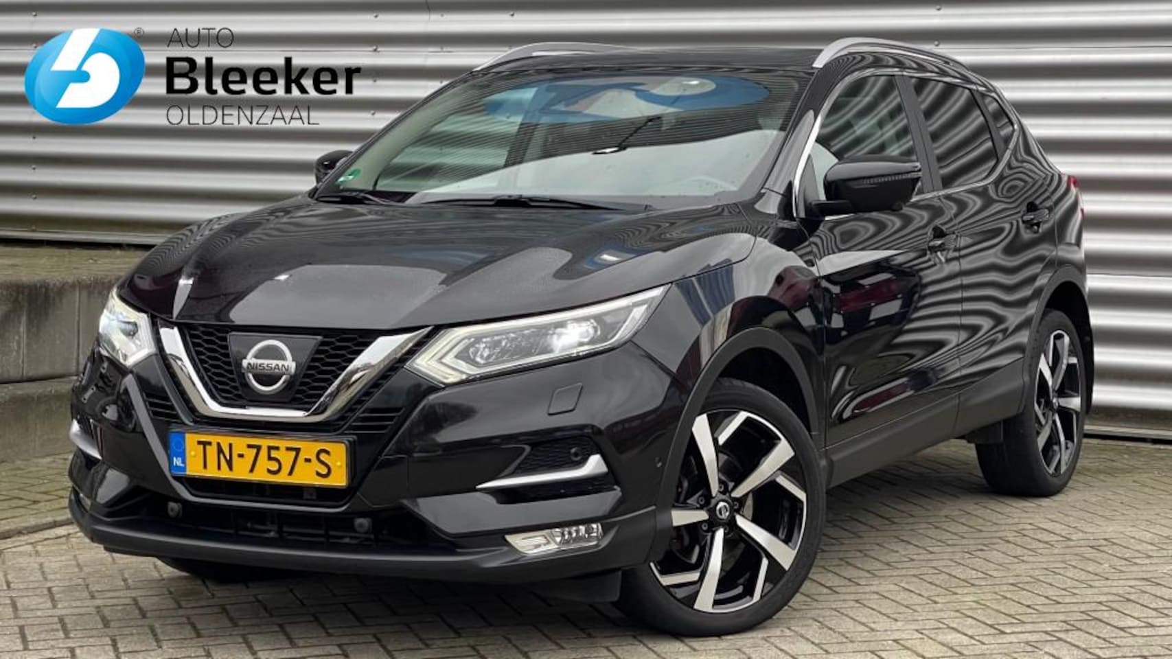 Nissan Qashqai - 1.2i Tekna automaat Leder 360 Camera Trekhaak Led - AutoWereld.nl