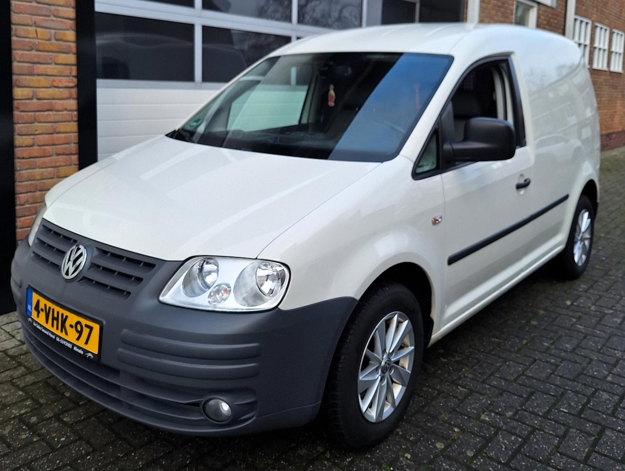 Volkswagen Caddy - 1.9 TDI bj 2010 Airco wit LMV Elecpakket Nw Apk Zeer Netjes - AutoWereld.nl