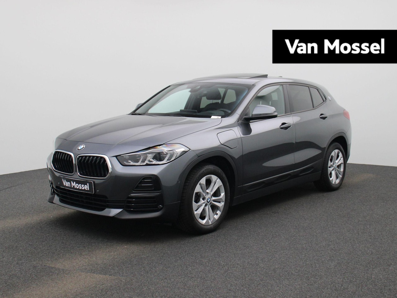 BMW X2 - xDrive25e Executive AUTOMAAT | Navigatie | Camera | Head Up | Harman/Kardon - AutoWereld.nl