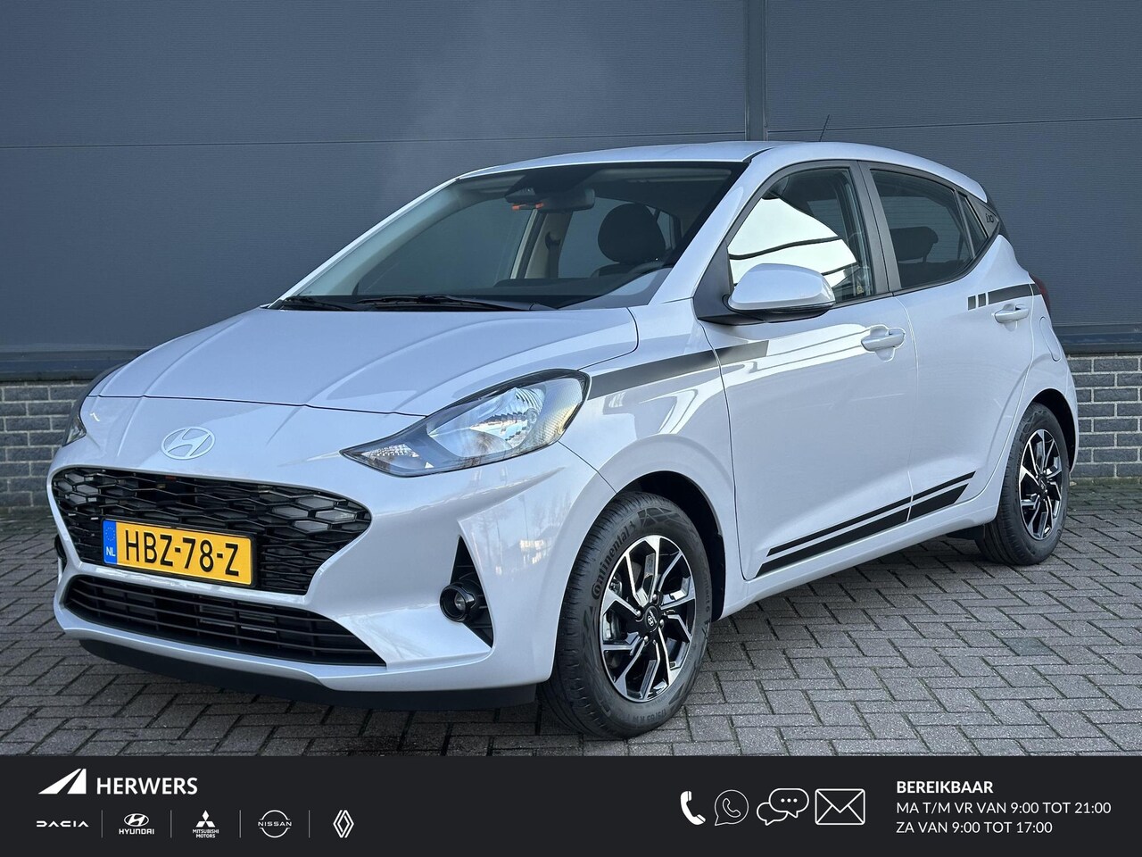 Hyundai i10 - 1.0 Comfort Smart Navigatie / cruise / Sport Pakket / Parkeersensoren Achter / - AutoWereld.nl