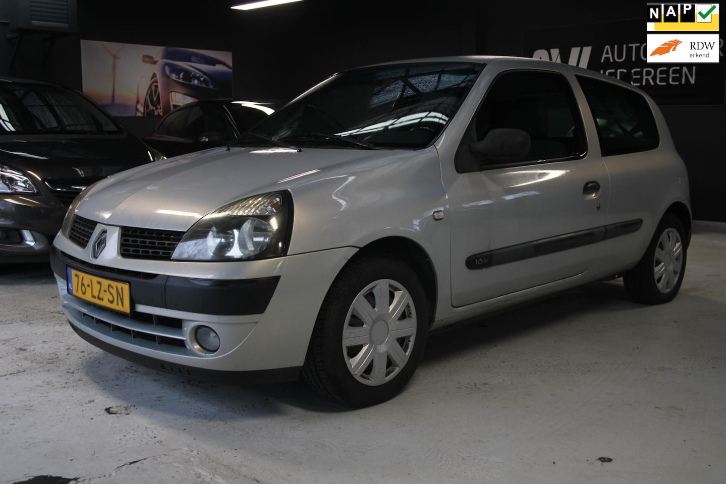 Renault Clio - 1.2-16V Expression 1.2-16V Expression / NIEUWE APK / - AutoWereld.nl