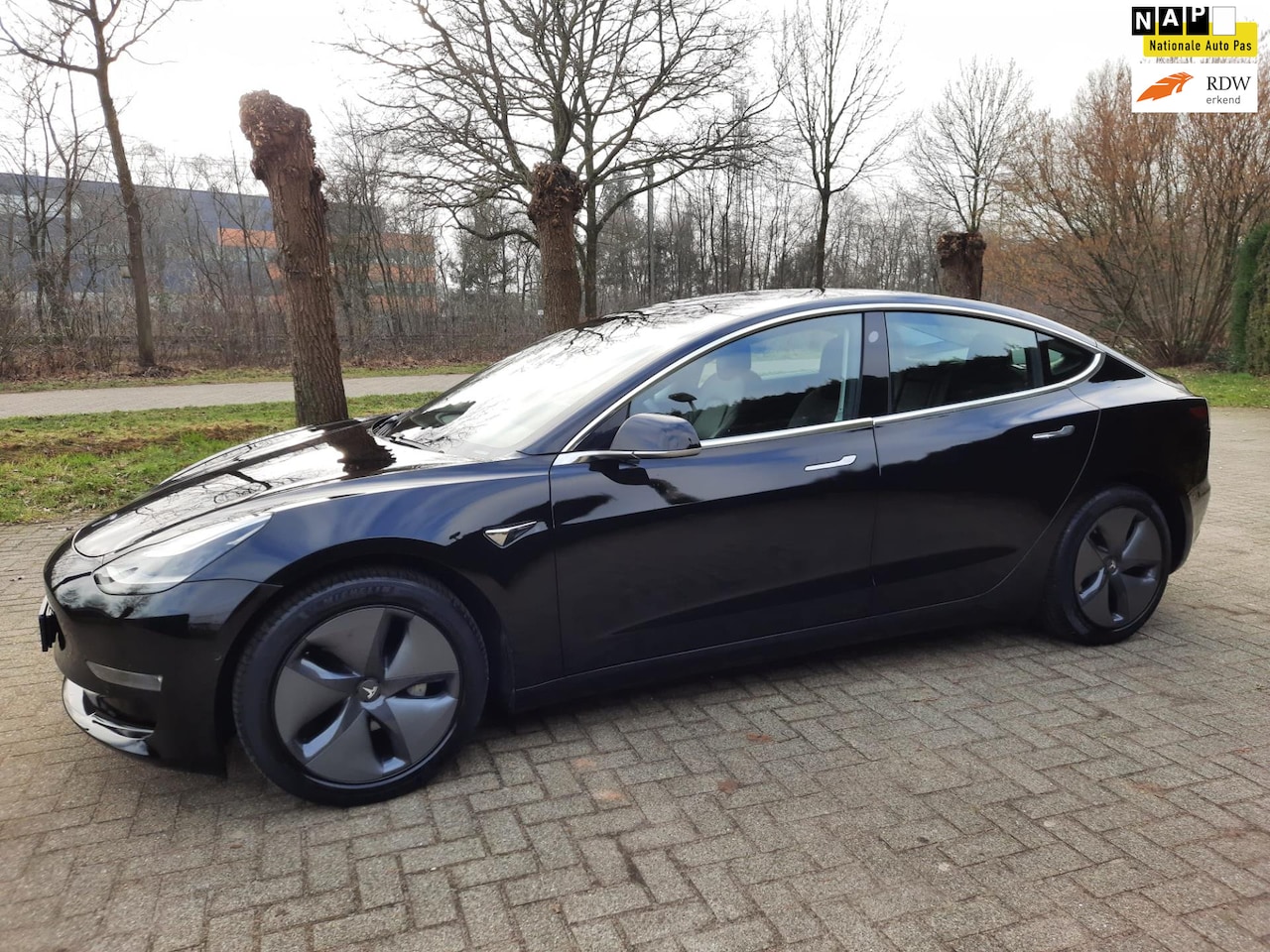 Tesla Model 3 - Long Range RWD Long Range AWD 75 kWh AUTOPILOT VOL LEER - AutoWereld.nl