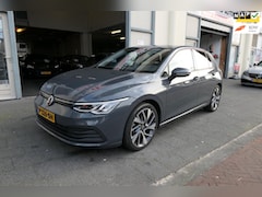 Volkswagen Golf - 2.0 TDI Style Automaat/Nap/Onderhouden/Cruise/Climate/SierVerlichting