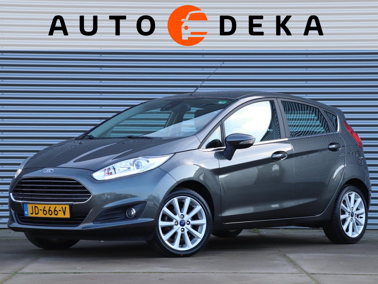 Ford Fiesta - 1.0 EcoBoost Titanium *Navigatie*Klimaatreg.*Cruisecontr.* - AutoWereld.nl