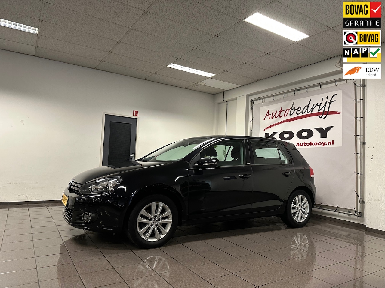 Volkswagen Golf - 1.2 TSI Style BlueMotion * Automaat / 1e Eig / Dealer onderhouden / NL Auto * - AutoWereld.nl