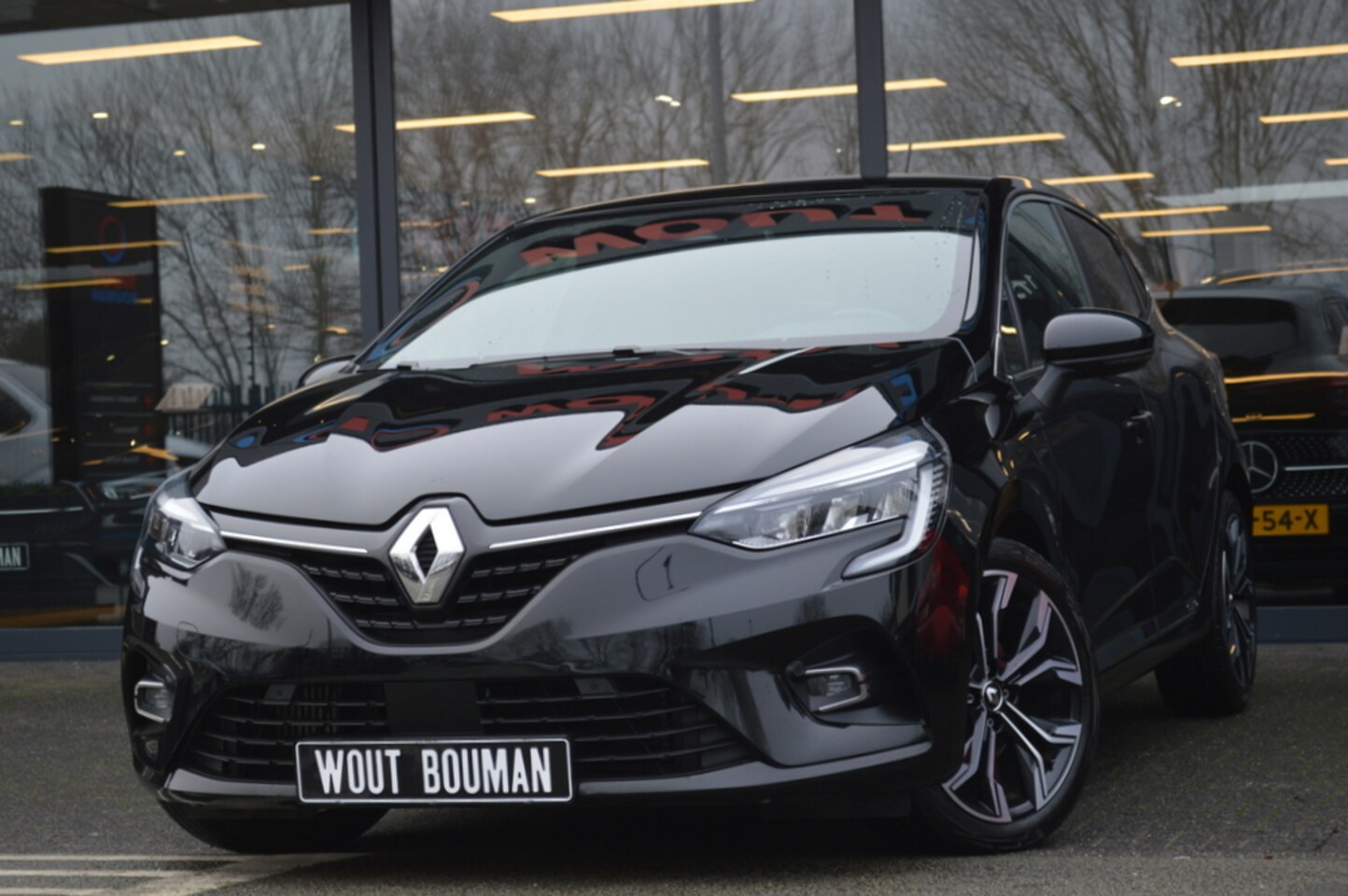 Renault Clio - 1.3 TCe 130 pk Intens Aut. Led Navi CarPlay Keyless Camera Pdc - AutoWereld.nl