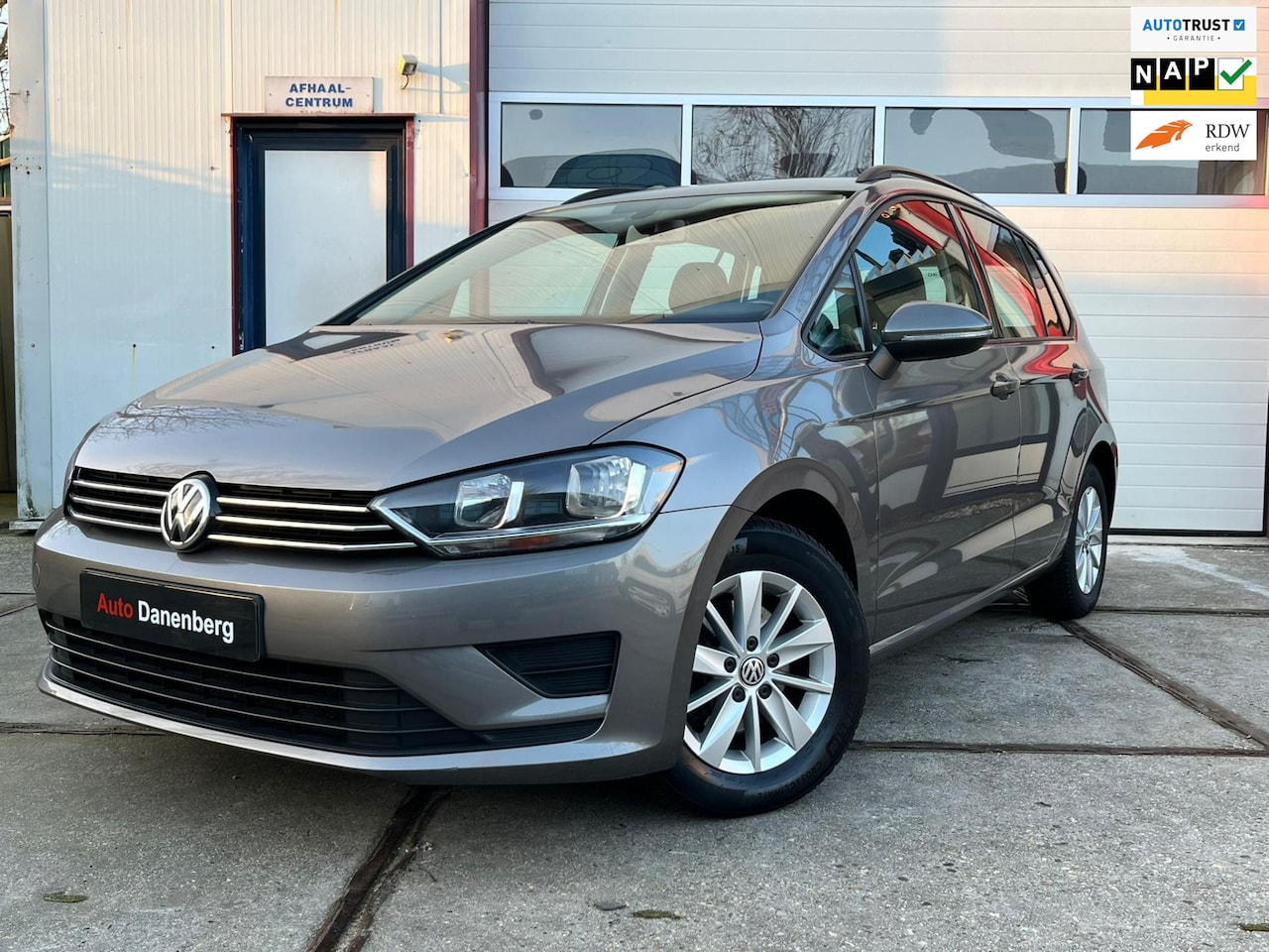 Volkswagen Golf Sportsvan - 1.4 TSI TREKHAAK Nieuwe APK - AutoWereld.nl