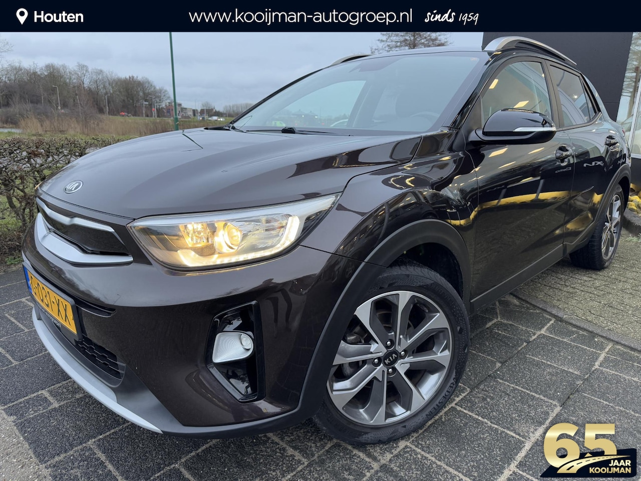 Kia Stonic - 1.0 T-GDi DynamicPlusLine | Trekhaak | Unieke Kleur | Lichtmetalen Velgen | Navigatie | Ap - AutoWereld.nl