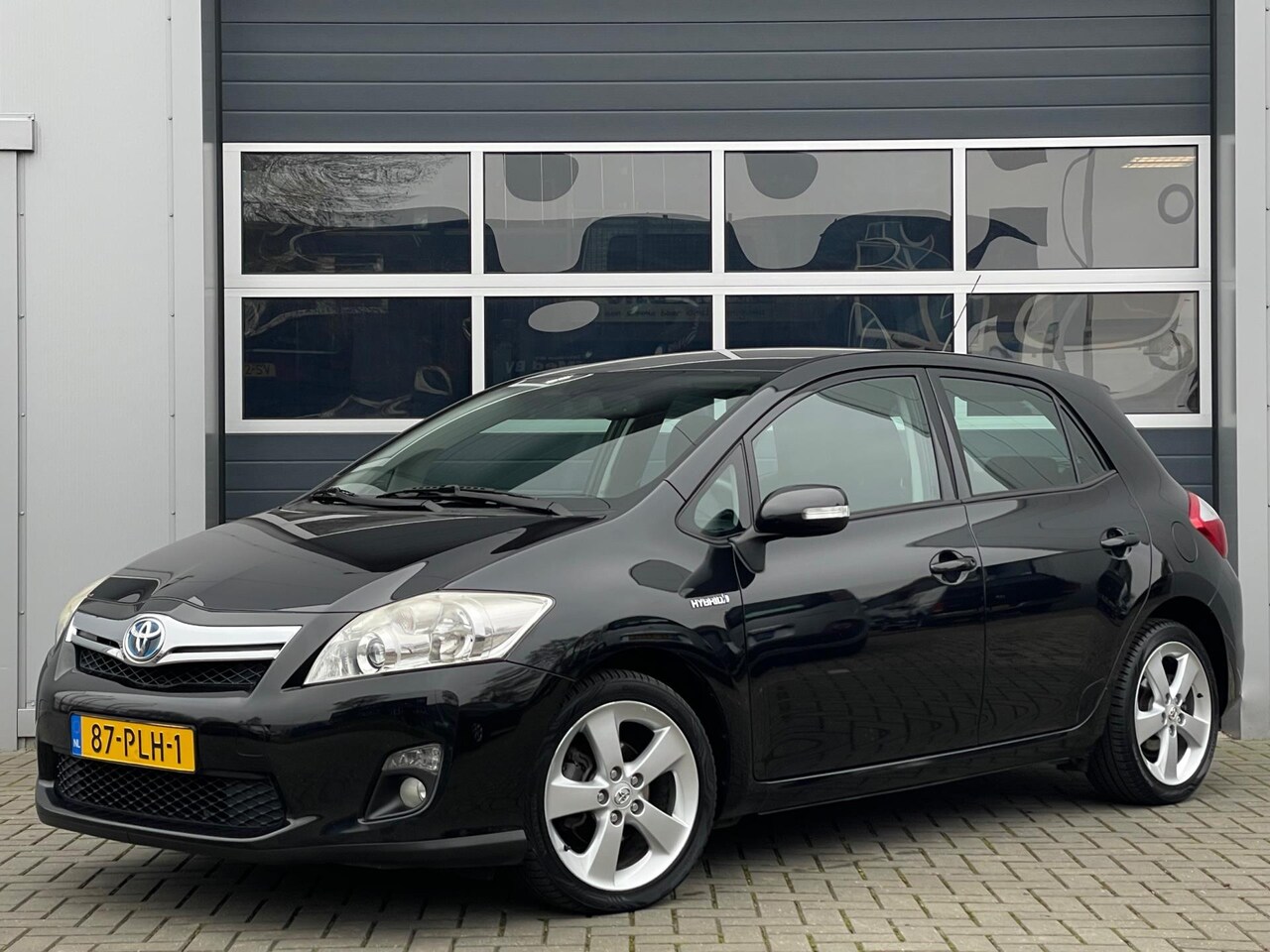 Toyota Auris - 1.8 Full Hybrid Dynamic | Navi | Camera | Keyless | Climate control | Cruise control - AutoWereld.nl