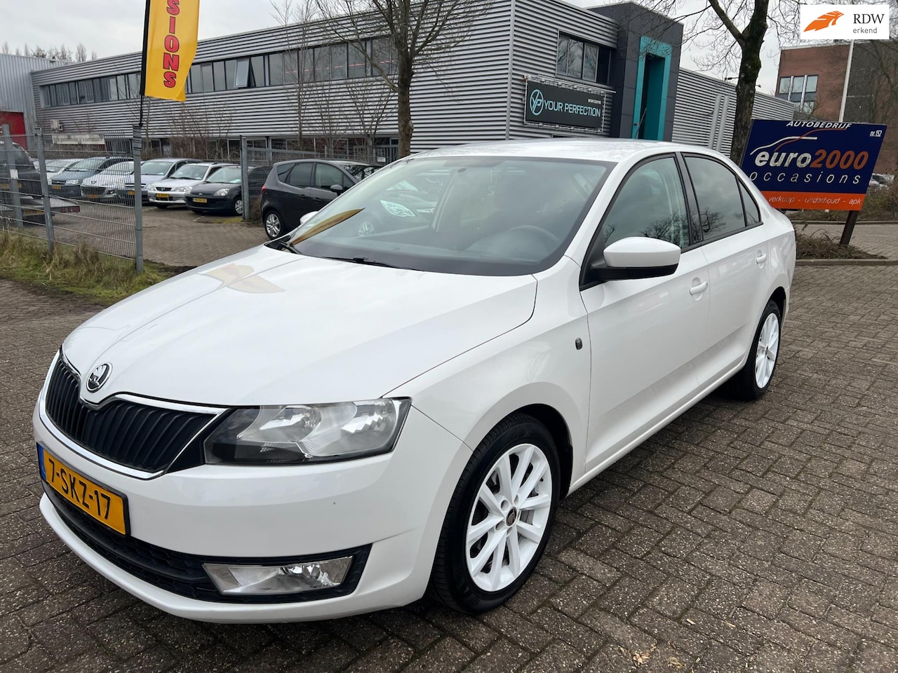 Skoda Rapid - 1.2 TSI Greentech - PARK SENSOR - TREKHAAK ! - AutoWereld.nl