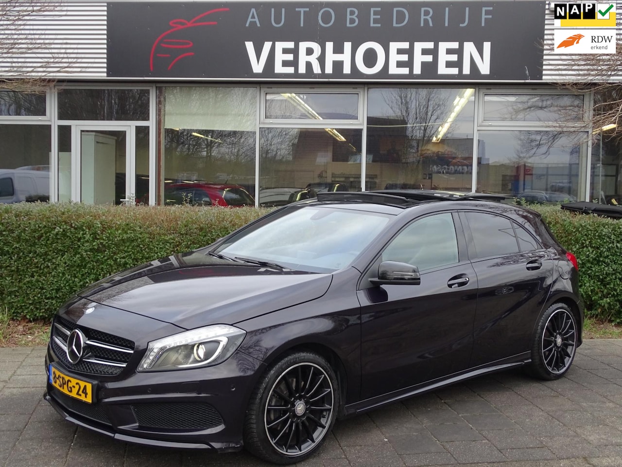 Mercedes-Benz A-klasse - 200 Prestige - PANORAMADAK - AMG LINE - STOEL VERW - PARK SENS V+A ! - AutoWereld.nl