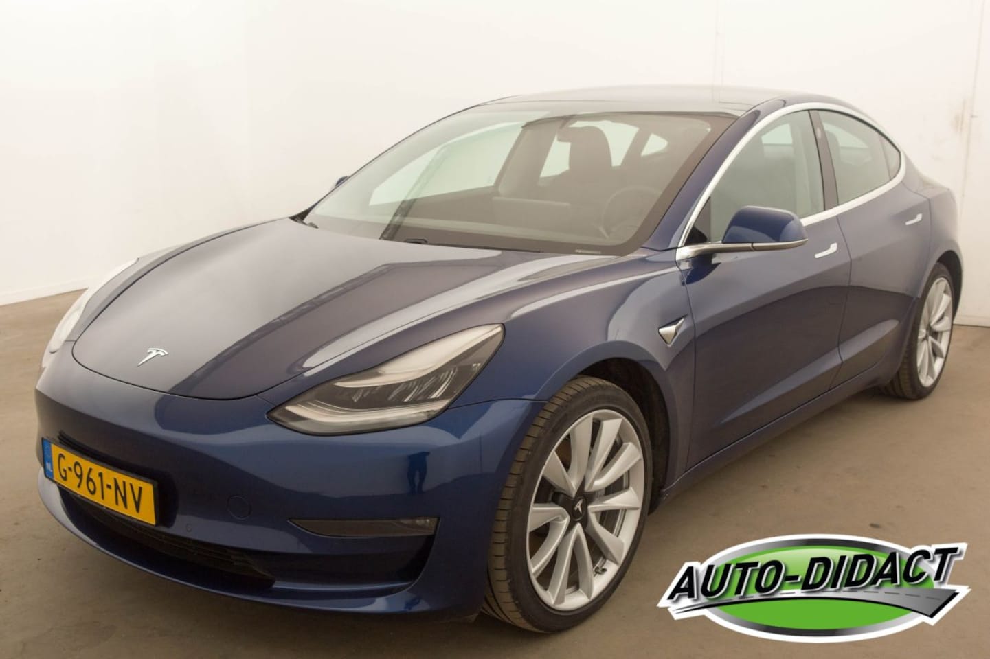 Tesla Model 3 - Long Range RWD Long Range AWD 75 KWH - AutoWereld.nl