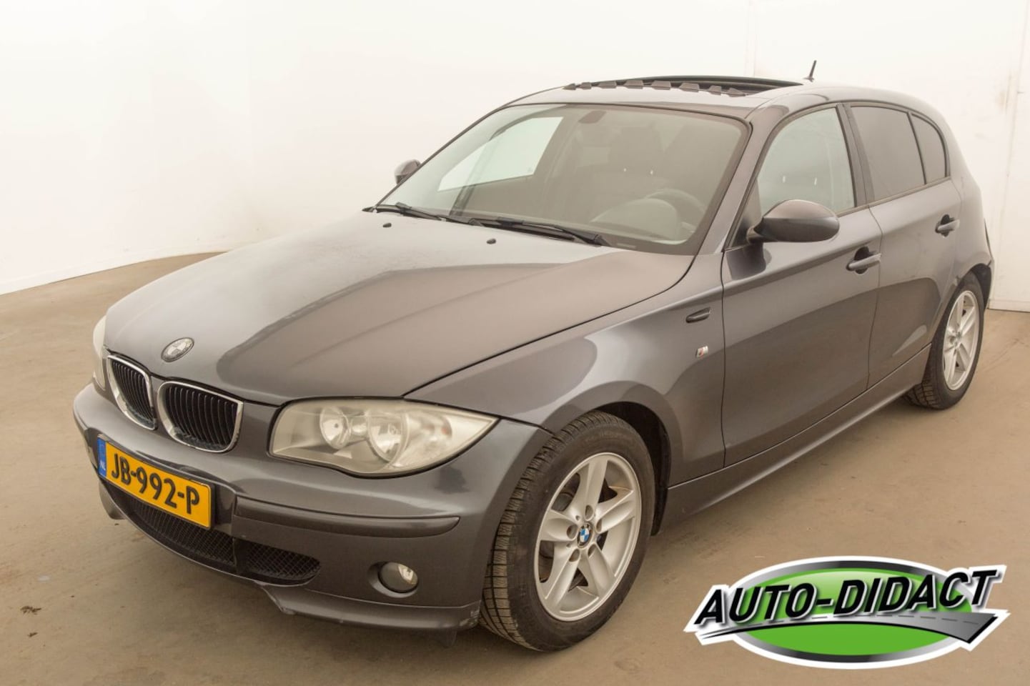 BMW 1-serie - 118i 118i - AutoWereld.nl