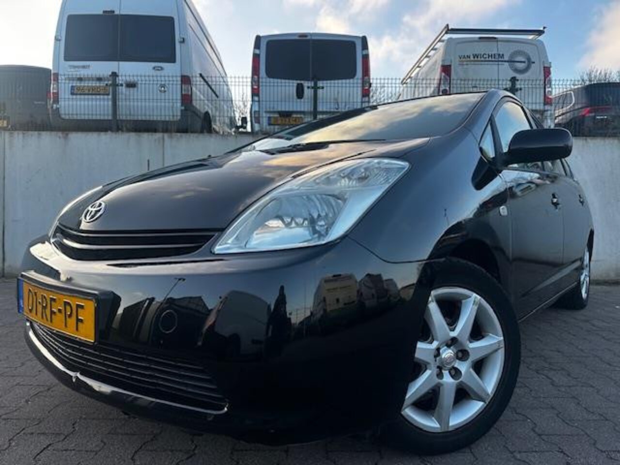 Toyota Prius - 1.5 VVT-i/AUTOMAAT/AIRCO/INRUIL KOOPJE/NAP/ - AutoWereld.nl