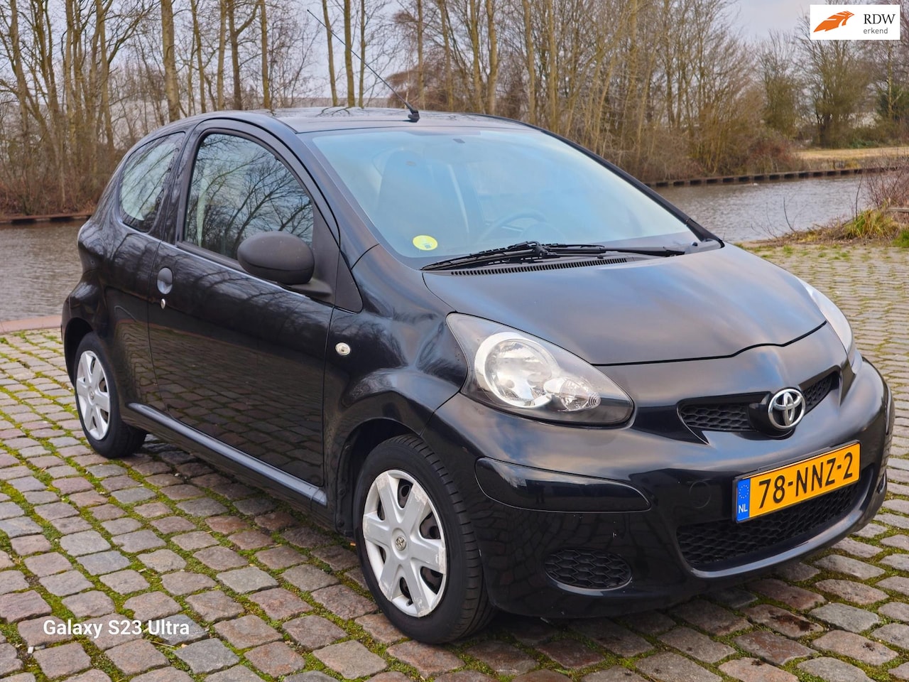 Toyota Aygo - 1.0-12V Access airco cv op afs elektrische ramen - AutoWereld.nl