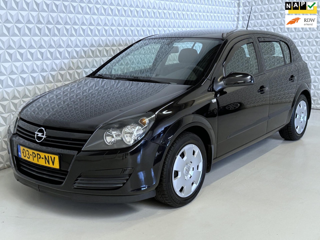 Opel Astra - 1.6 Enjoy 5-deurs Airco Cruise Trekhaak (2004) - AutoWereld.nl