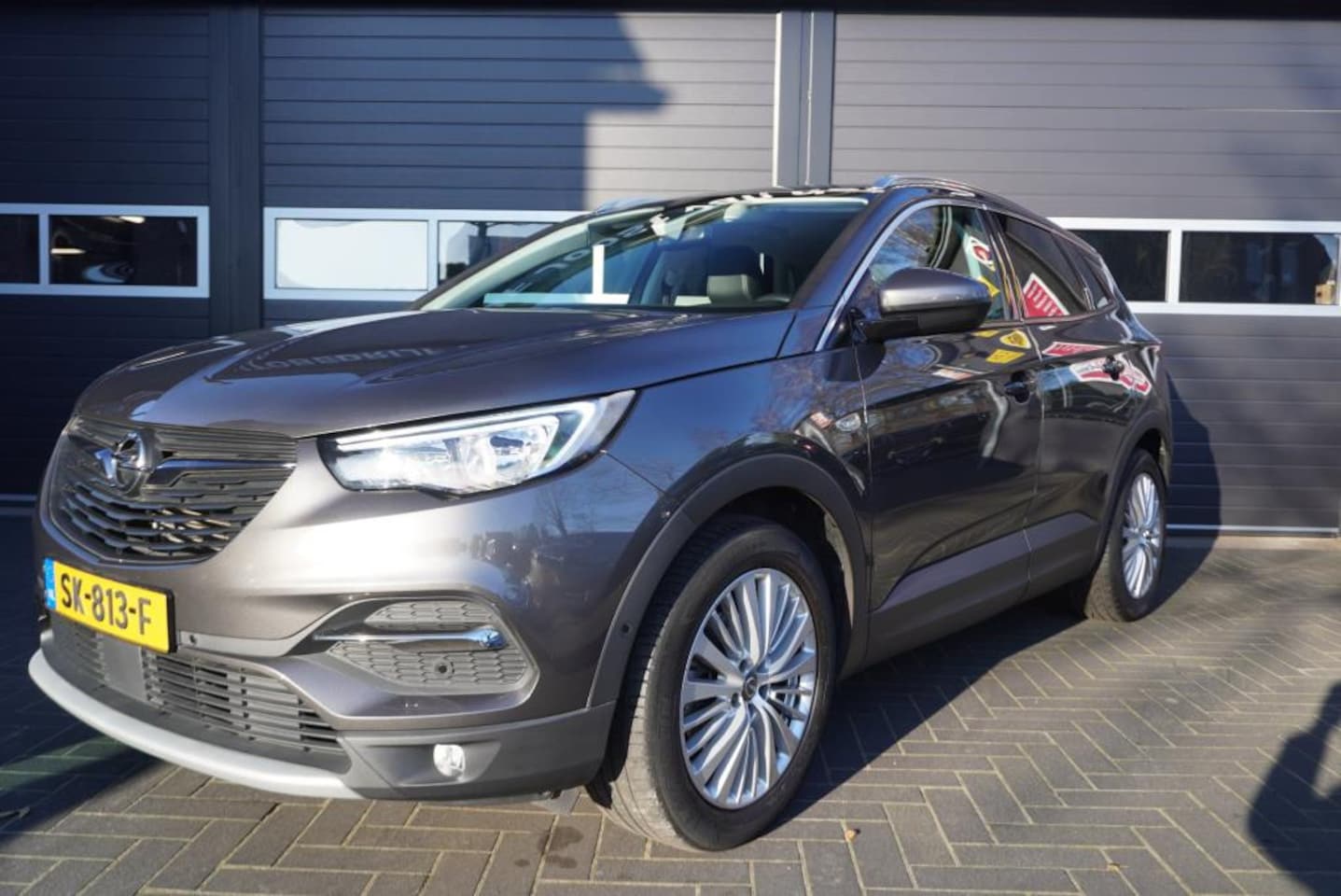 Opel Grandland X - 1.2 Turbo Innovation Airco/CC/Navi/Trekhaak/Park.sensoren - AutoWereld.nl