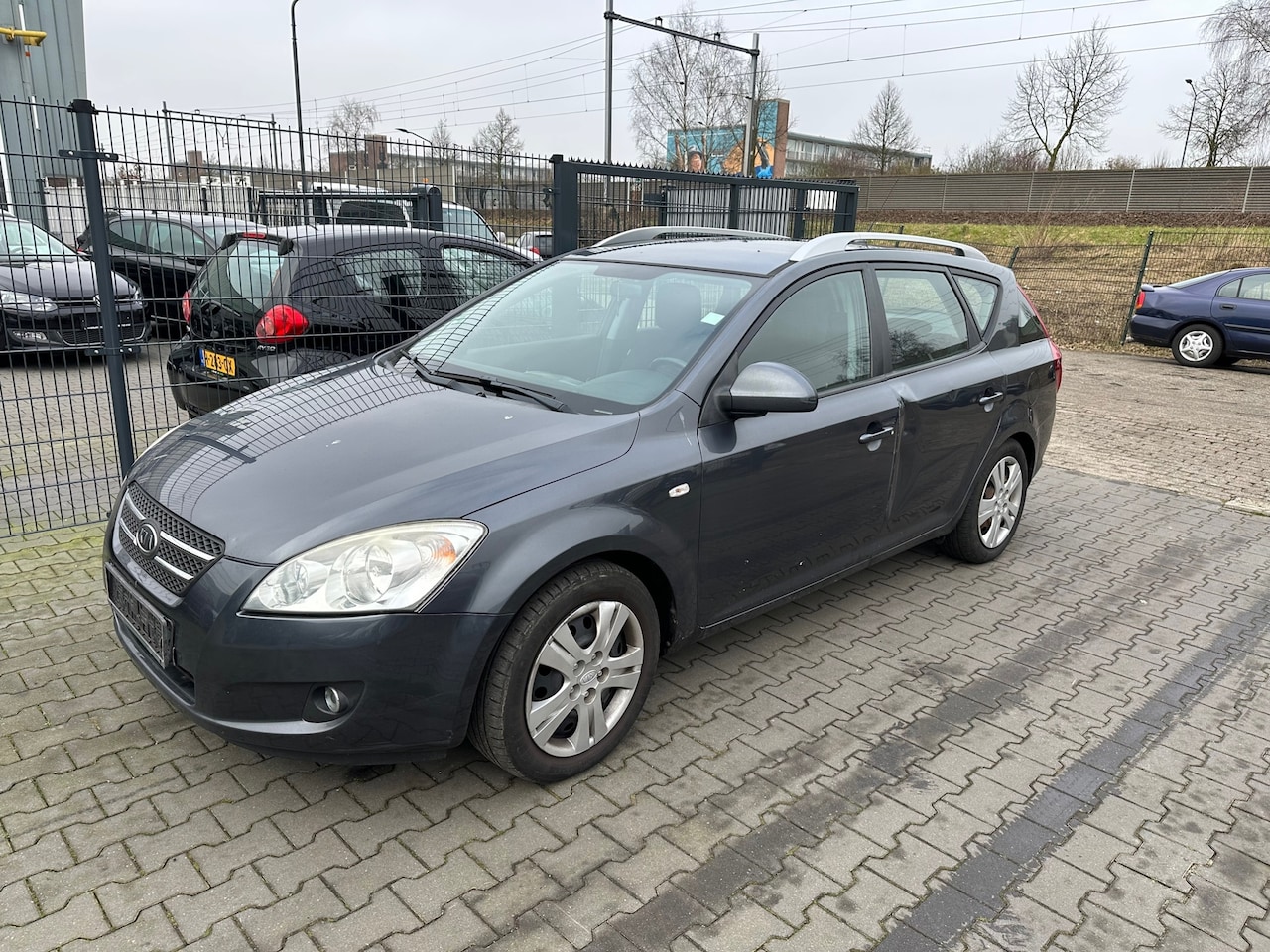 Kia Cee'd Sporty Wagon - 1.6 CRDi X-ecutive 1.6 CRDi X-ecutive - AutoWereld.nl