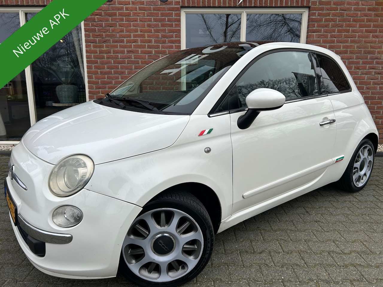 Fiat 500 - 1.2 Lounge NIEUWE APK / PANO / LEER / AIRCO - AutoWereld.nl