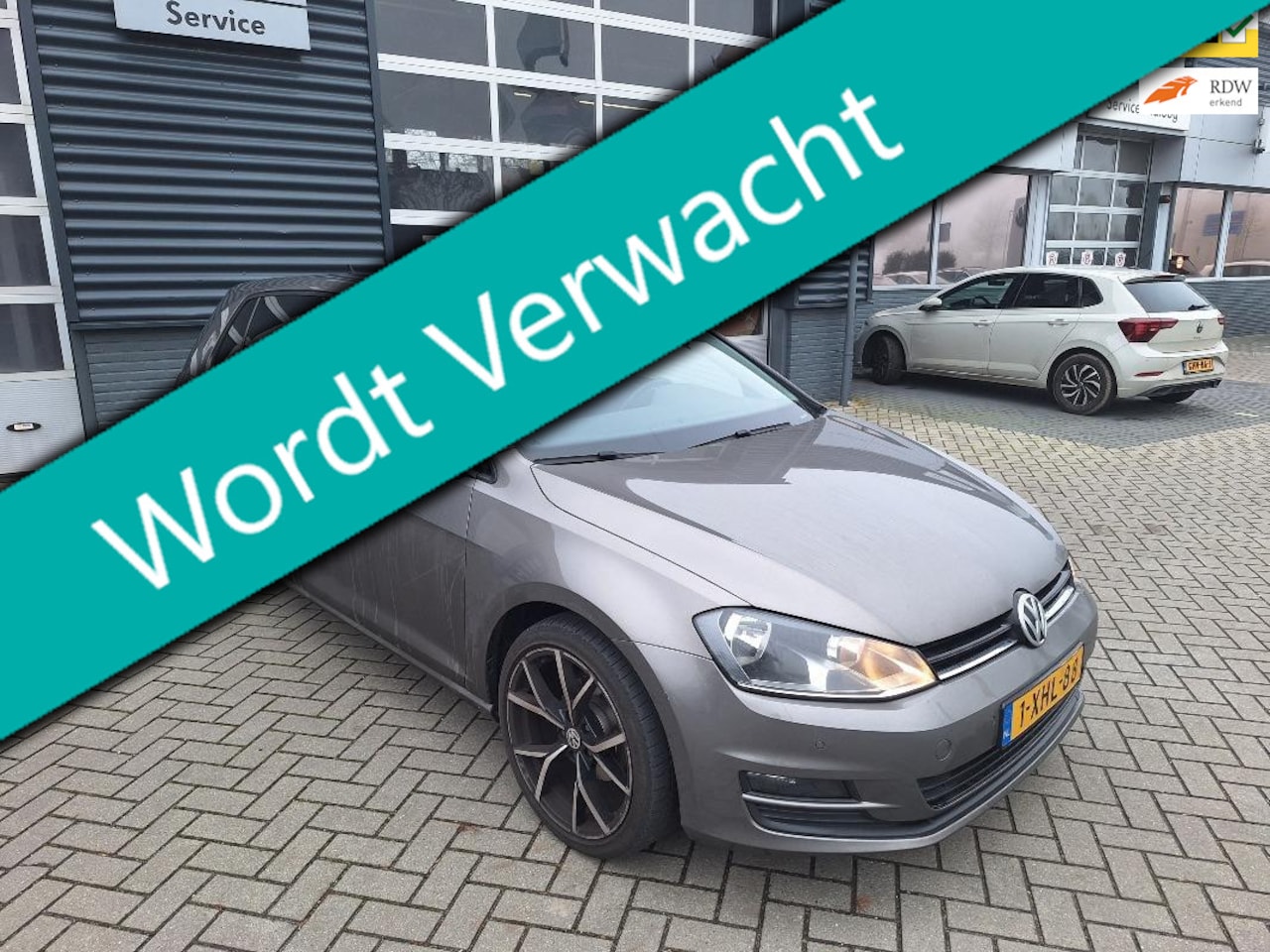 Volkswagen Golf - 1.2 TSI Trendline 5-deurs 1e eig. Clima Navi PDC Connect - AutoWereld.nl