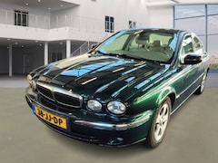 Jaguar X-type - 3.0 V6 Executive / 4WD/ AUTOMAAT