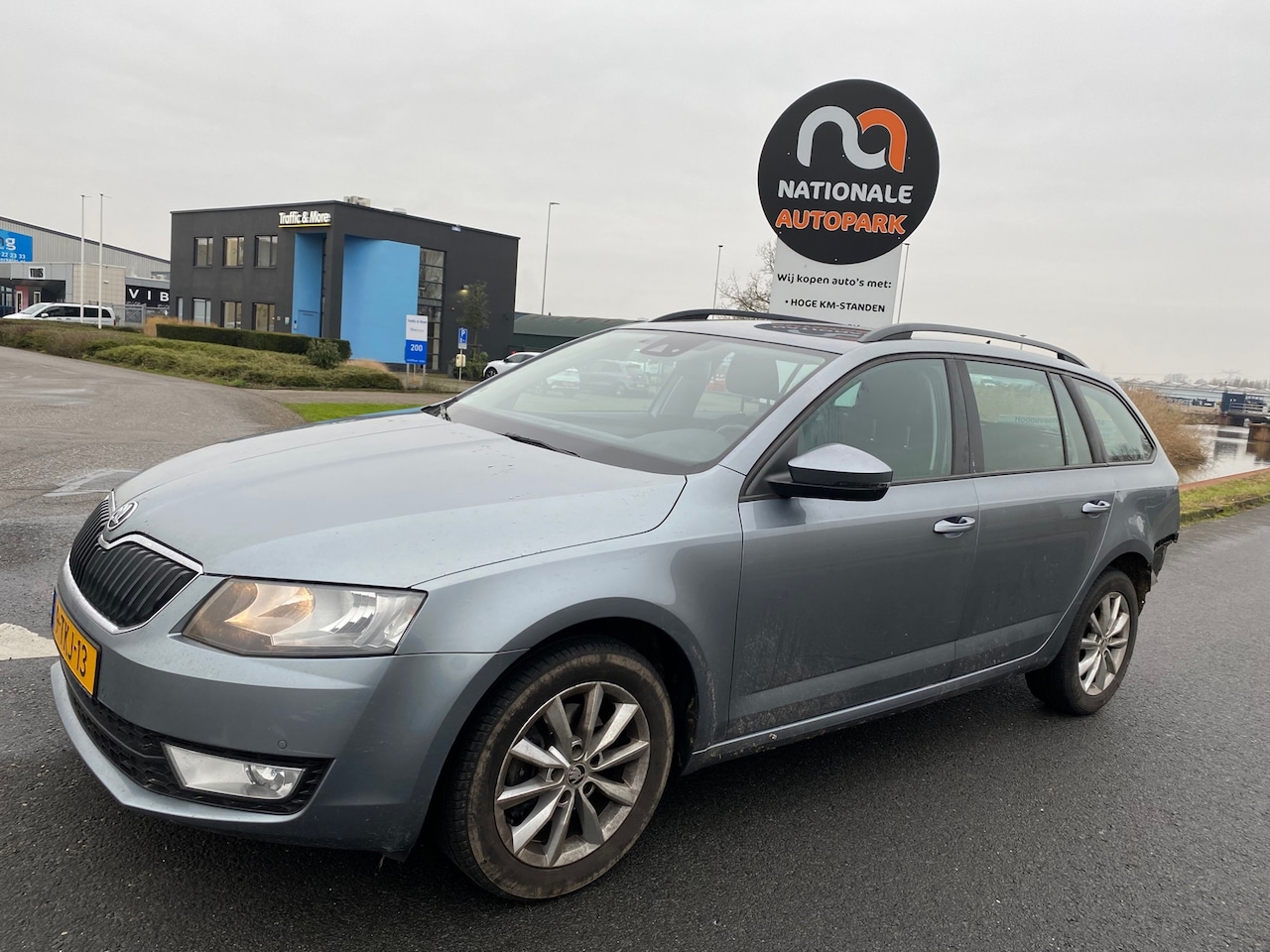 Skoda Octavia Combi - 2013 * 1.6 TDI Greentech Active * EXPORT !! - AutoWereld.nl