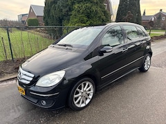 Mercedes-Benz B-klasse - 170 AUTOMAAT AIRCO LEER NAVI