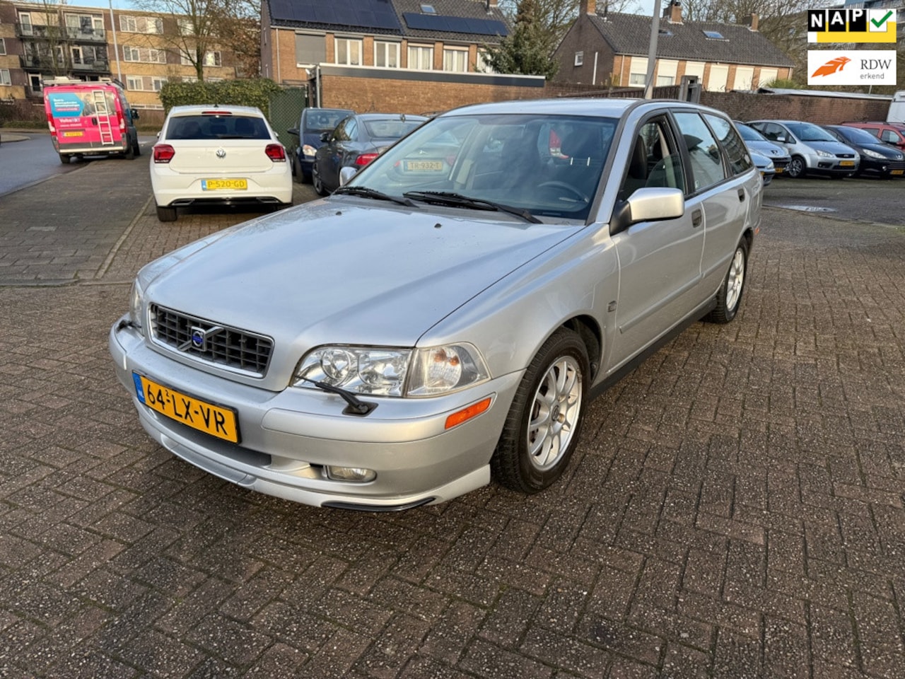 Volvo V40 - 1.8 Europa **NIEUWE APK** NWE D-RIEM! - AutoWereld.nl