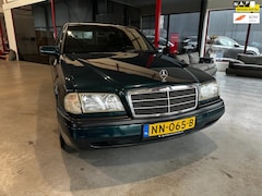 Mercedes-Benz C-klasse - 220 D Classic / Automaat / Cruise /