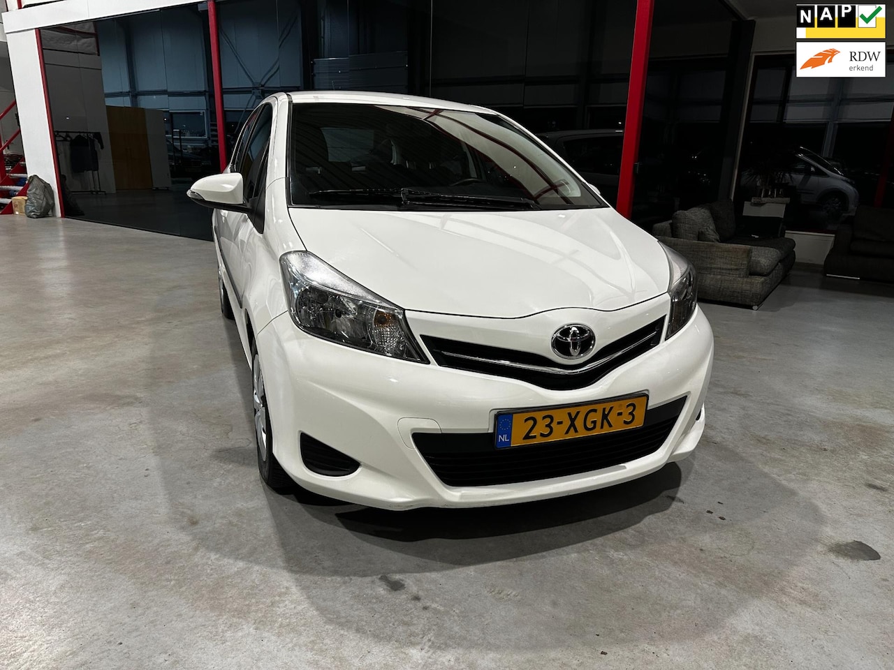 Toyota Yaris - 1.0 VVT-i Aspiration / 5-Drs / Trekhaak / Camera / Nap / Airco / - AutoWereld.nl