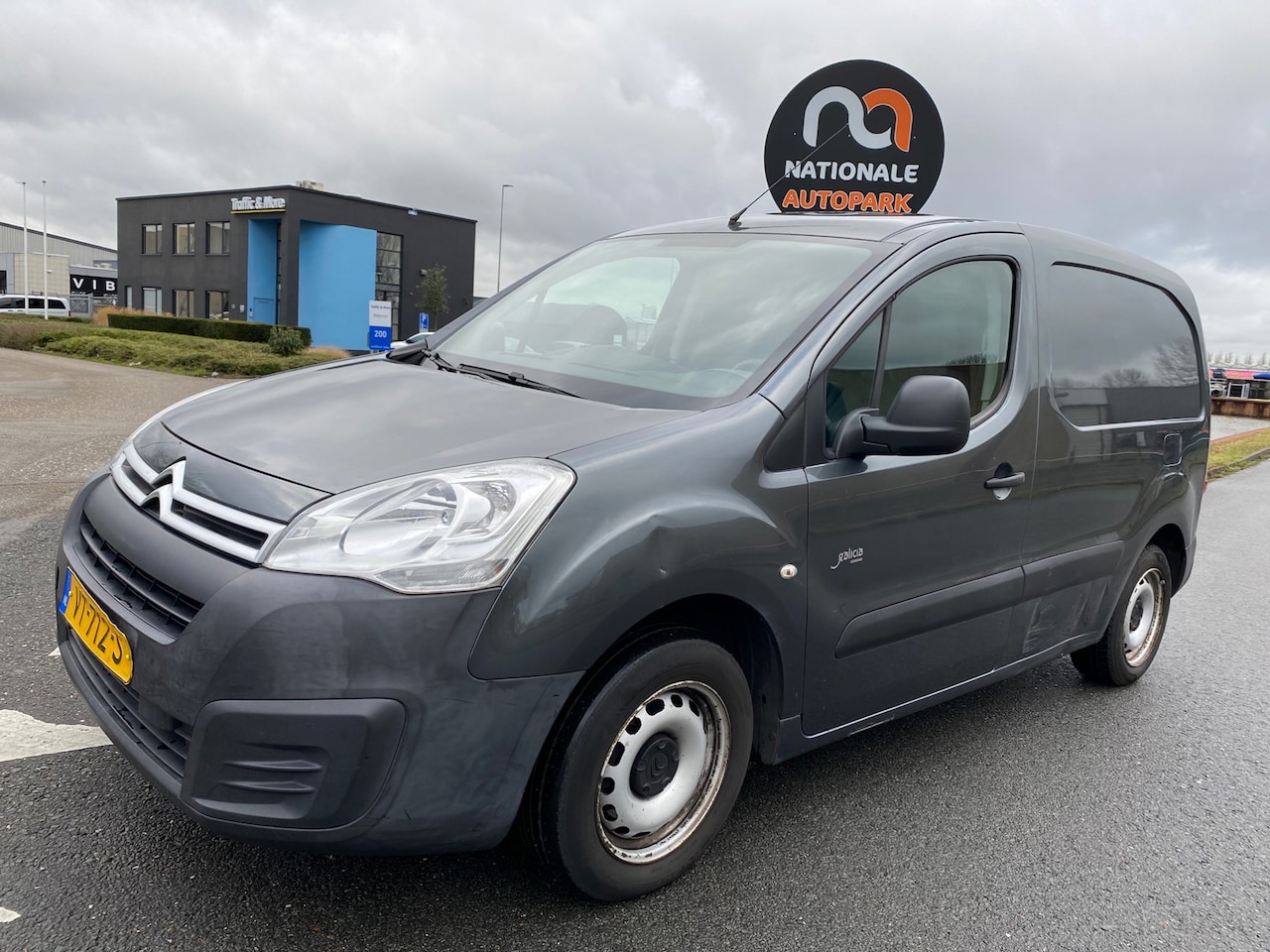 Citroën Berlingo - 2016 * 1.6 BlueHDI 75 Comfort * APK * EURO 6 - AutoWereld.nl