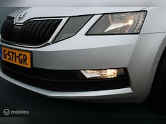 Skoda Octavia Combi - 1.0 TSI 116 PK Greentech Business Edition, Trekhaak, Navi, App connect, Pdc, Donker glas,