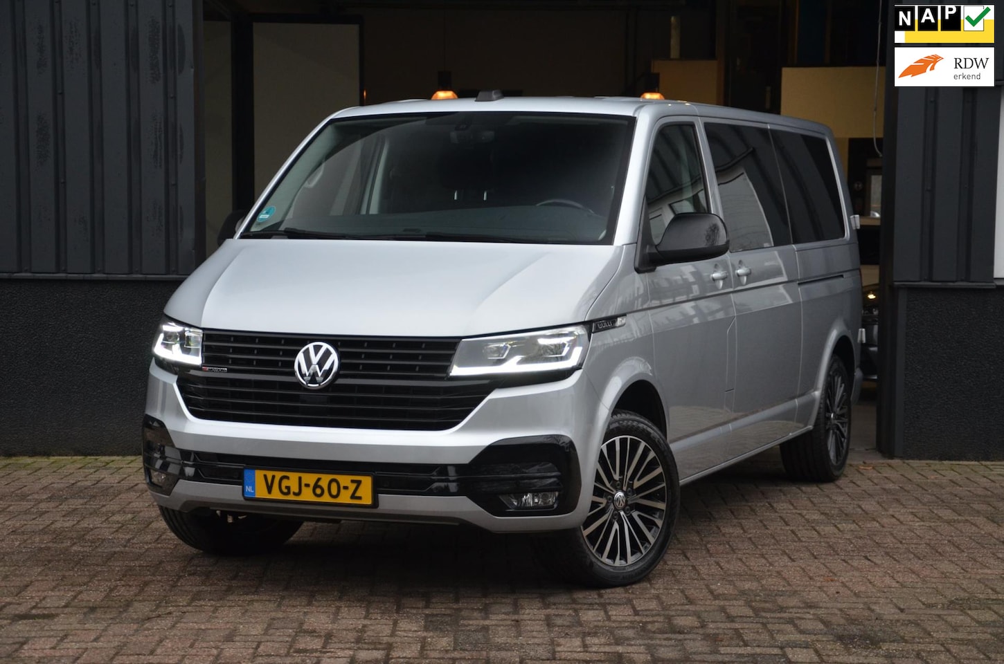 Volkswagen Transporter - 4Motion Verlengd Dubbele Cabine2.0TDI|Bulli|1E EIGENAAR|VIRTUAL DASH - AutoWereld.nl