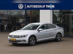 Volkswagen Passat - 1.4 TSI ACT Comfortline 150PK / 110kW, Trekhaak, privacy glas, navigatie, voorstoelen verw